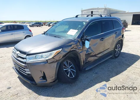 2017 Toyota Highlander Xle z USA, uszkodzony, nr VIN 5TDKZRFH1HS511984
